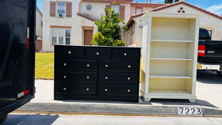 Everything Must Go : FREE