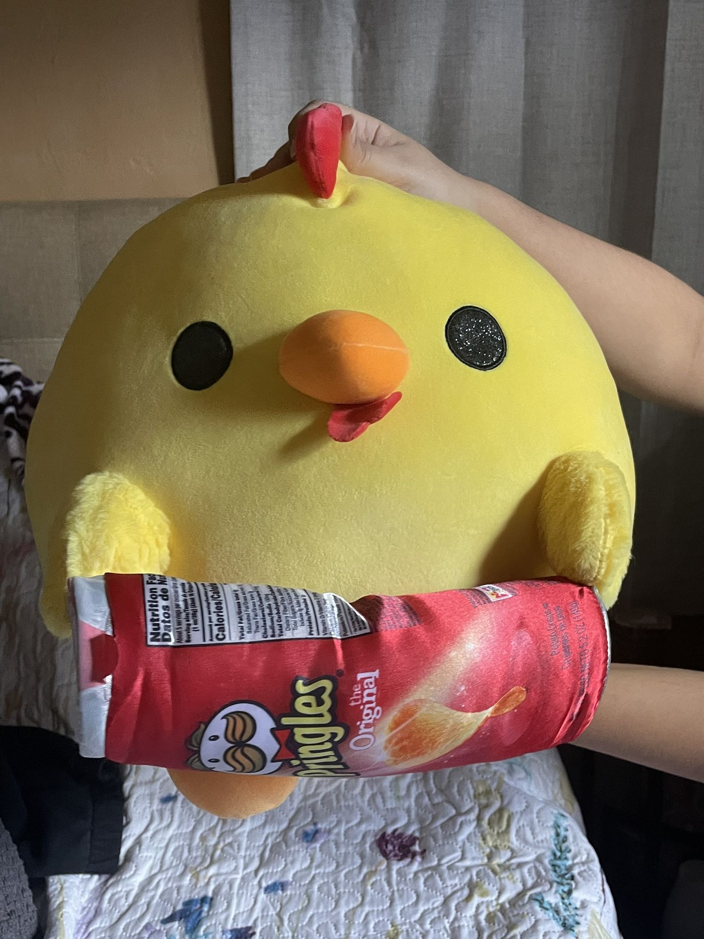 ZURU SNACKLES PRINGLE CHICKEN PLUSHIE