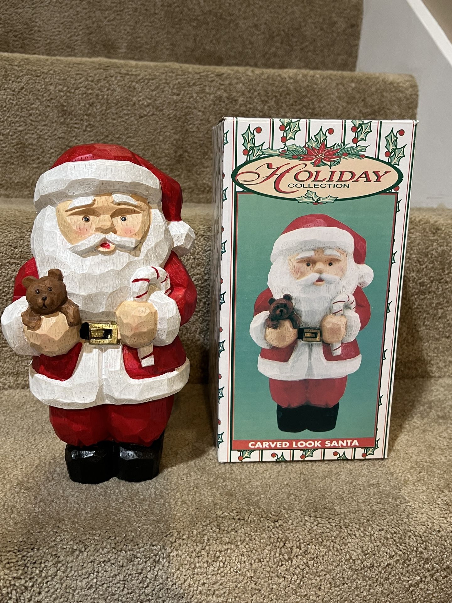 Holiday Collections Carved look Resin Santa 10” figure Christmas decor