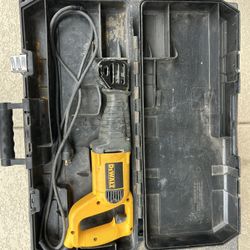 DEWALT DW304P Reciprocating Saw