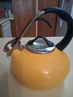 CHANTAL ENAMEL on steel  whistling tea pot