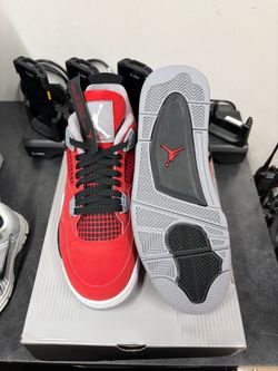 Toro Bravo Jordan 4 2026