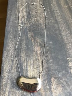 silver necklace with locket .925 measurements- 12 inches long