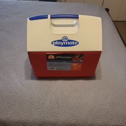 Igloo Playmate Elite Hard Cooler