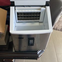 Ice Maker Machine