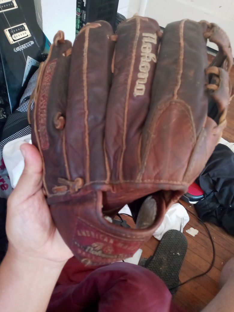 Nokona AMG 1175 Baseball Glove