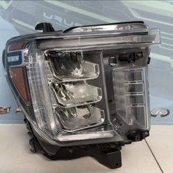2020-2023 GMC SIERRA 2500 HD, 3500 HD RIGHT LED HEADLIGHT 