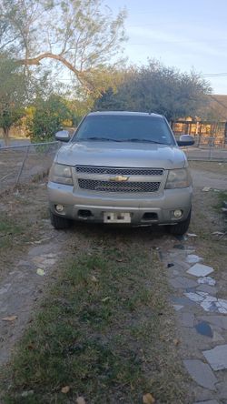 07 suburban