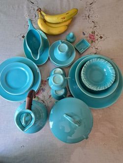 Beautiful Vintage Dish Set Fransiscan Gmcb