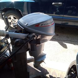 1984 Evinrude 9.5 Horsepower Gas Tanks With It Runs Good Asking $800.00