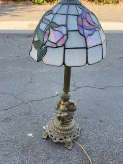 Tiffany-Style Stained Glass Cherub Table Lamp