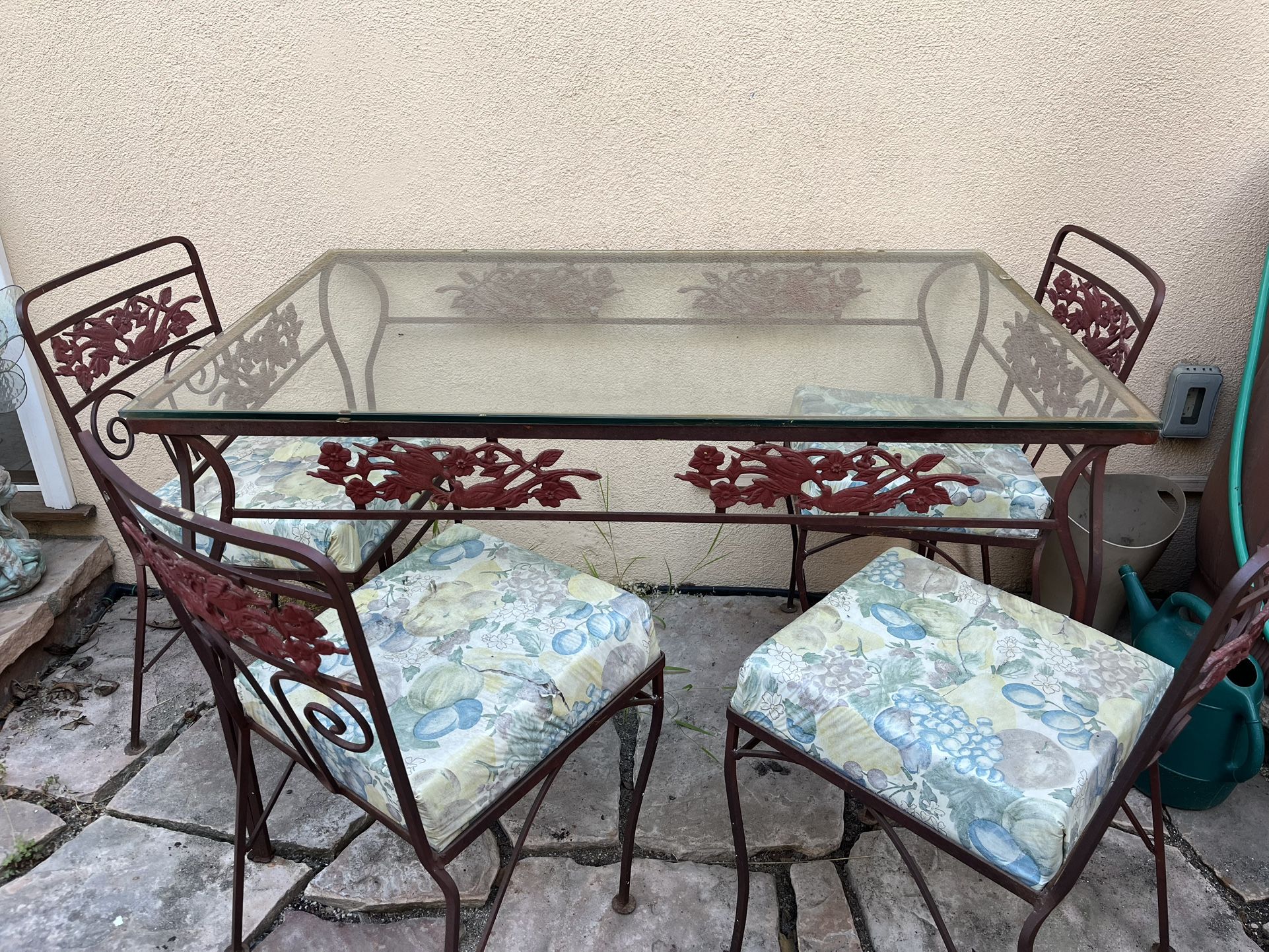1930’s Wrought Iron Table With Four Matching Chairs