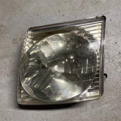 Ford Explorer Headlight