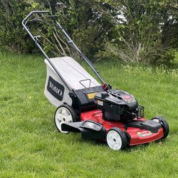 Toro 22” 3n1 SELF PROPELLED Lawn Mower with Deck Spout & MORE 