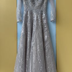 LARA New York Gown Size 4