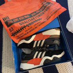 Adidas Alexander Wang Turn Out 