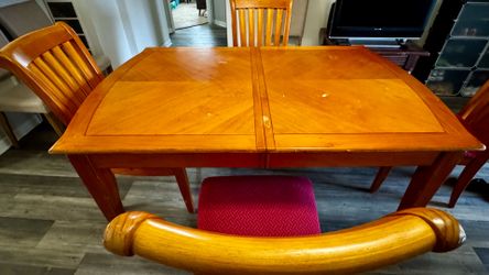 Wood Dining Table with 4 Chairs
