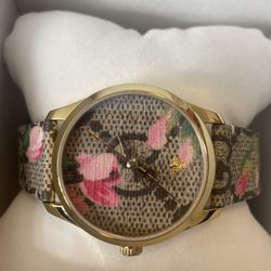 Gucci Watch 