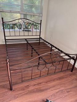 Queen size bed metal frame