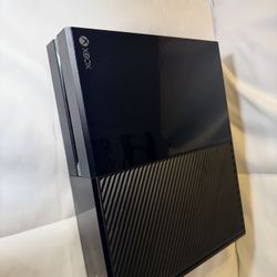 🎮 Microsoft Xbox One 500GB (Black, Model 1540) + Power Supply