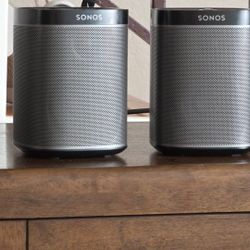 Sonos Play 1 Speakers