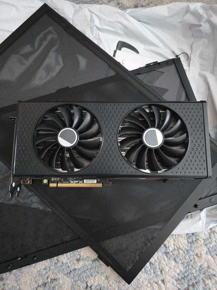 AMD XFX RX 7800 XT
