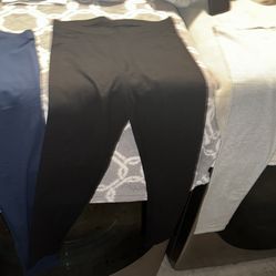 BUNDLE OF LEGGINGS