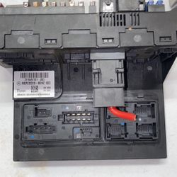  Mercedes Front Fuse Box Relay Control Module OEM