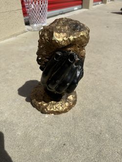 home décor figurines / sculptures