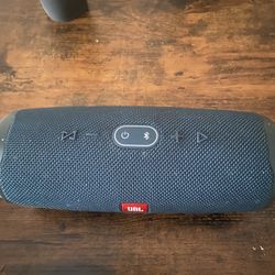 JBL Charge 4 Bluetooth Speaker