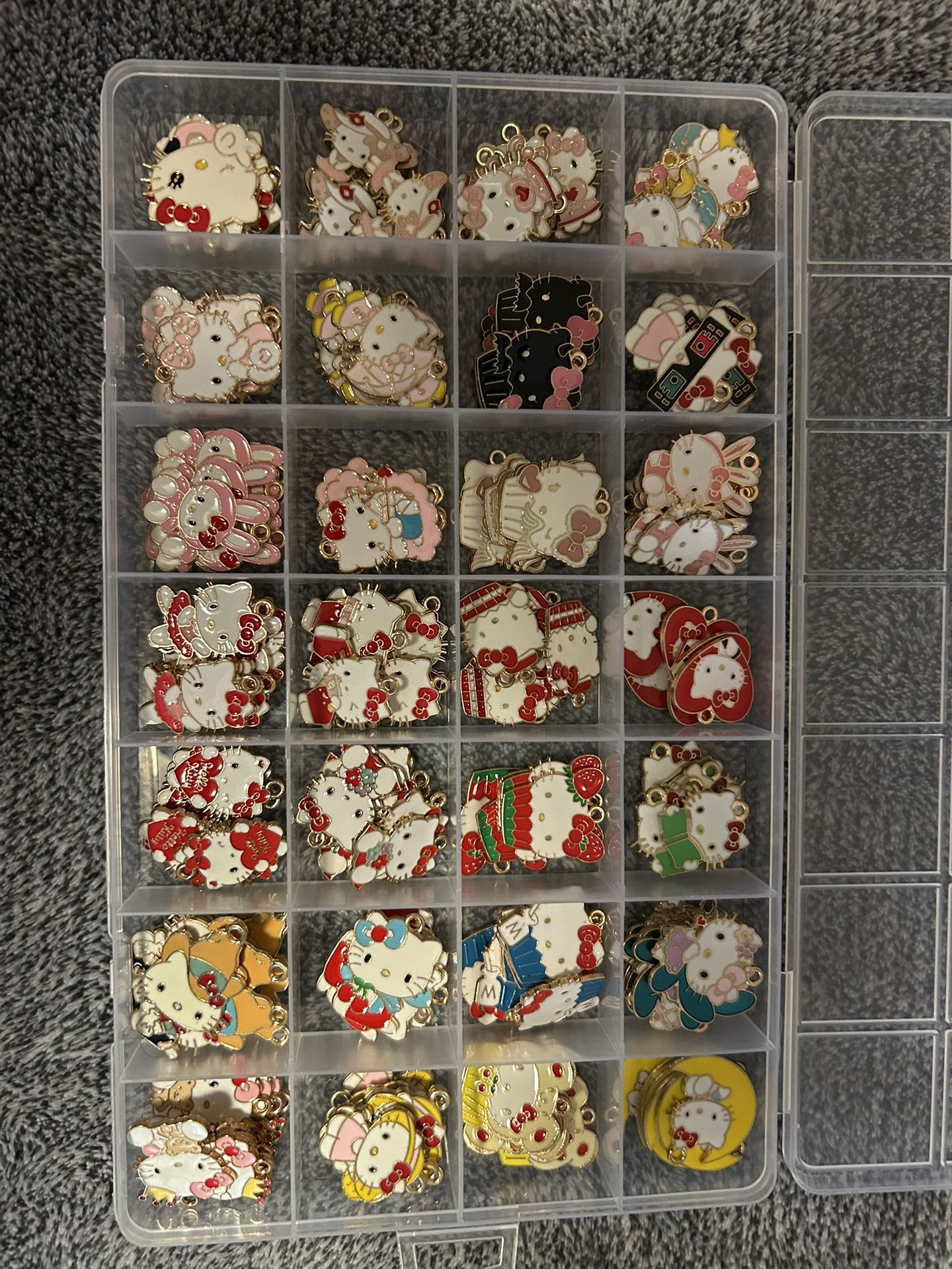 Hello Kitty & Friends Charms