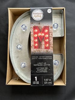 BRAND NEW VINTAGE LIGHT UP MARQUEE LETTER 