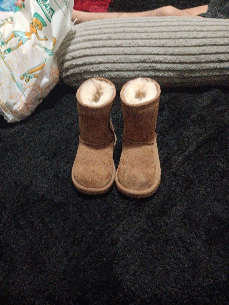 Boots Uggs