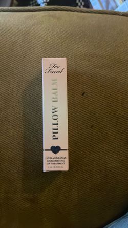 TOO FACED ULTRA HYDRATING & NOURISHING LIP TREATMENT