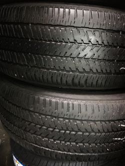 17” 2 used tires 265/65R17 Bridgestone