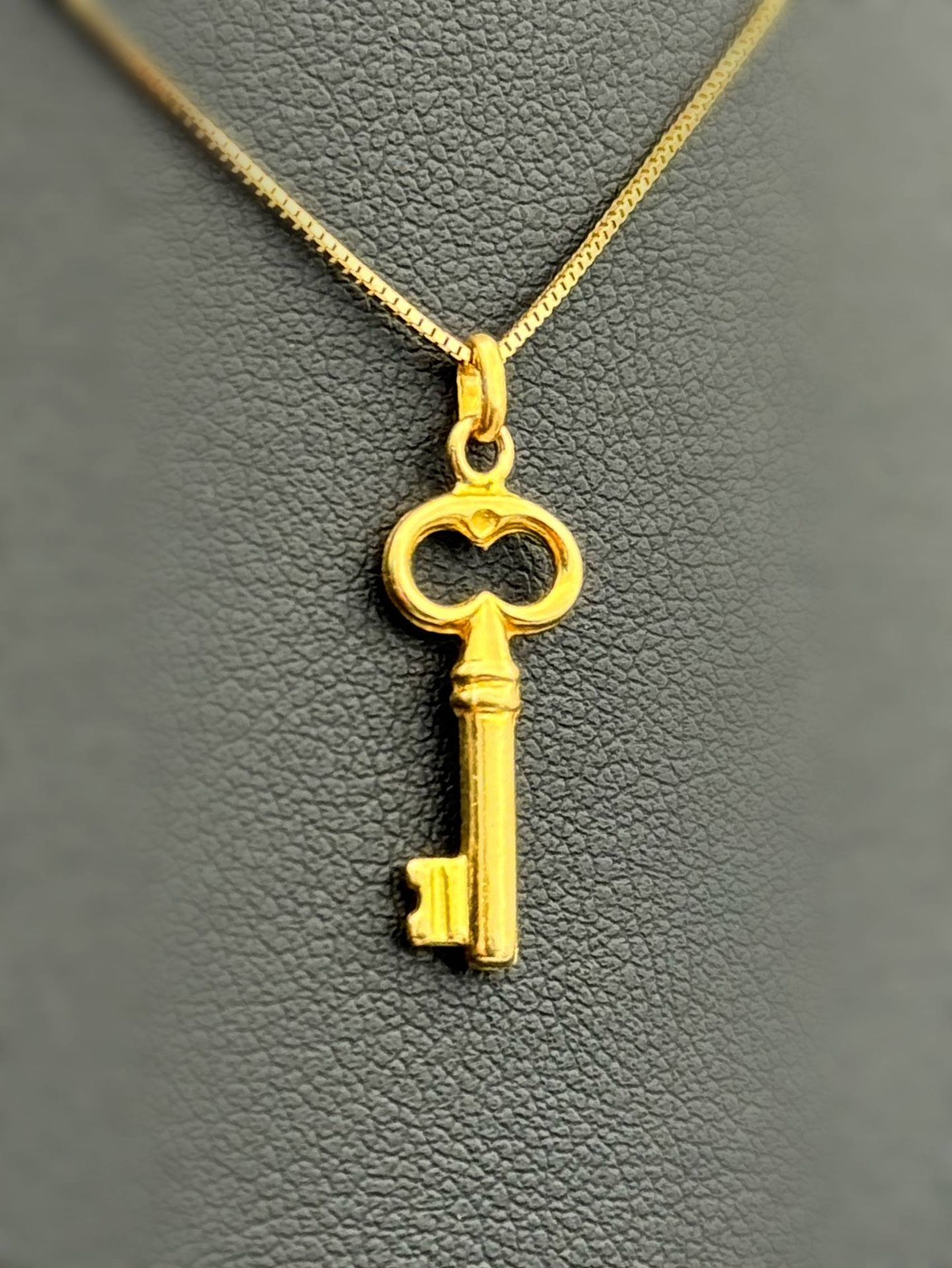 14k solid yellow gold key pendant charm