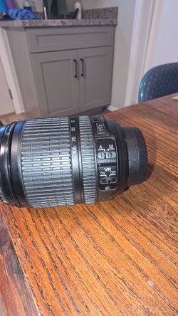 Nikon 18-105mm F3.5-5.6 VR lens DX ASP-C
