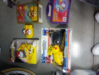 Pokemon Pikachu Camera And Toys