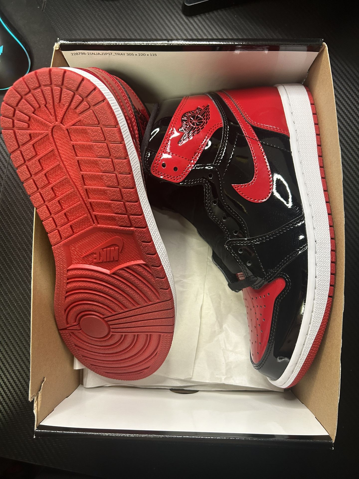 Jordan 1 High Patent Bred Size 9 Used