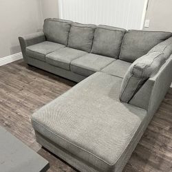 Gray sectional sofa! L shape couch! Sectional couch! Free delivery!
