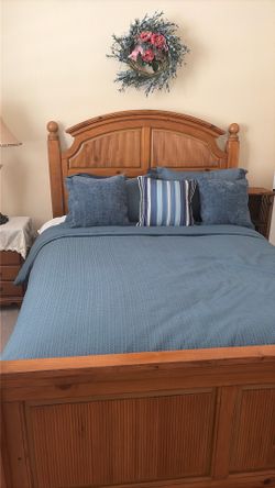 Full size bed