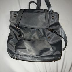 Women’s gray drawstring medium backpack 