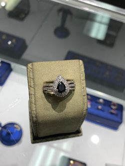 Ladies Ring