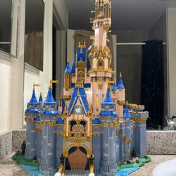 LEGO Disney Cinderellas Castle