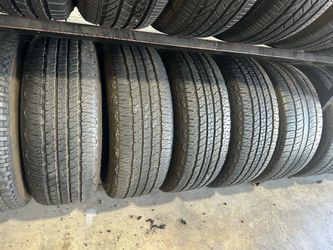 SET OF TIRE 275 65 18 GOODYEAR 85% LIFE