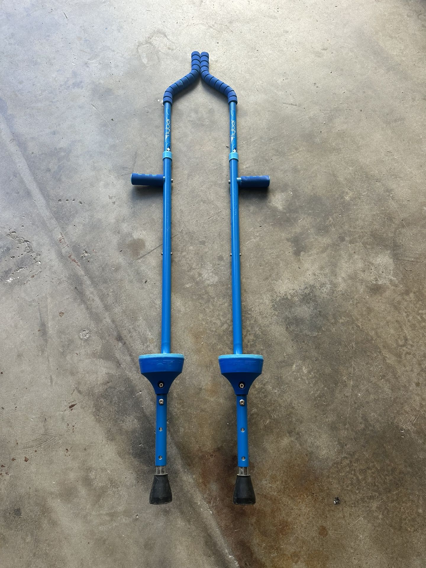 Flybar Master Walking Sticks