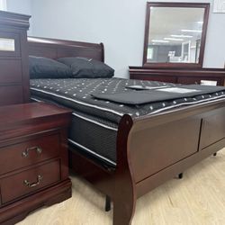 GORGEOUS, STURDY Bedroom Set at an AMAZING PRICE!?