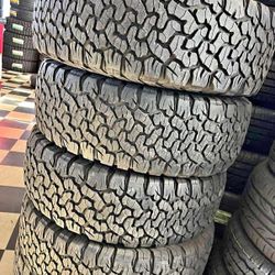 Vendo Set De Llantas Usadas 265 65 R 17 Bfgoorich 