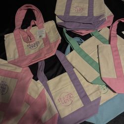 TRADER JOES TOTE BAGS