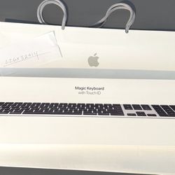 NEW Magic Keyboard with TouchID